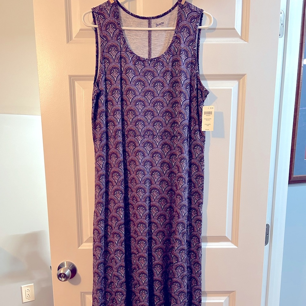 Women’s dress large with pockets